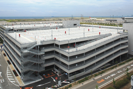 中部国際空港立体駐車場